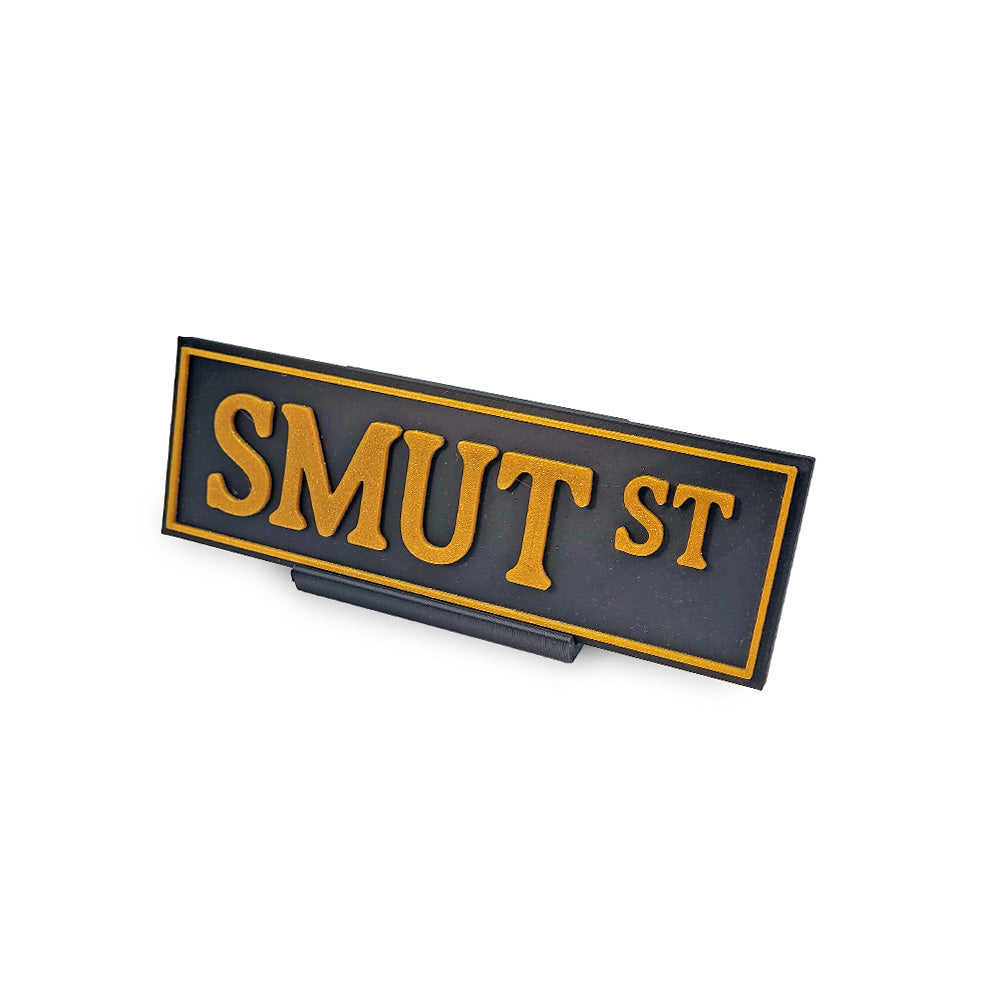 Smut St Bookshelf Sign